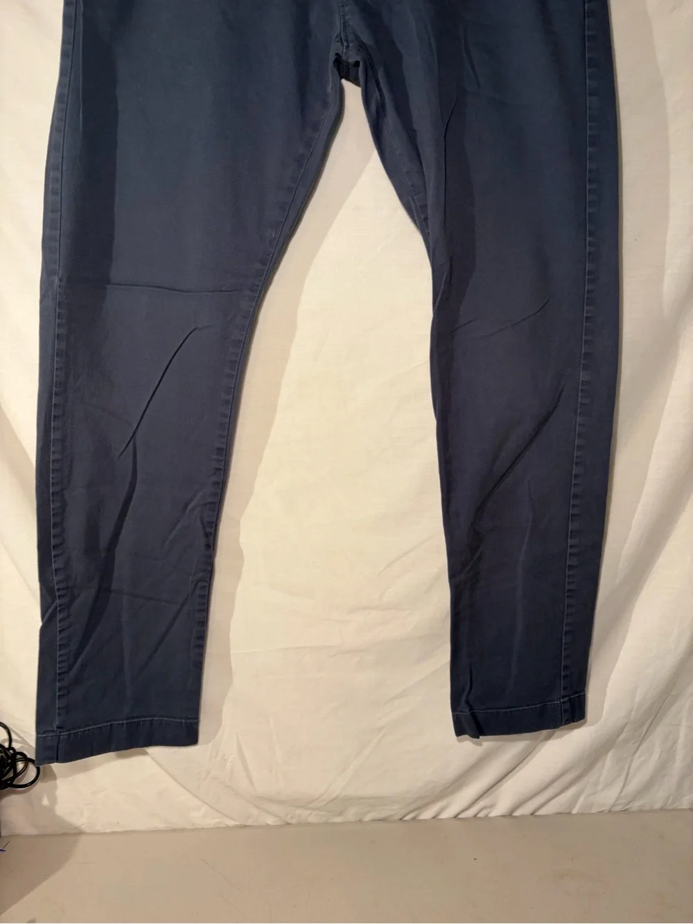 J. Crew Men's Chino Pants - Dark Blue. 32X32